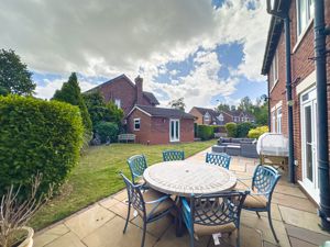 Photo 16- click for photo gallery